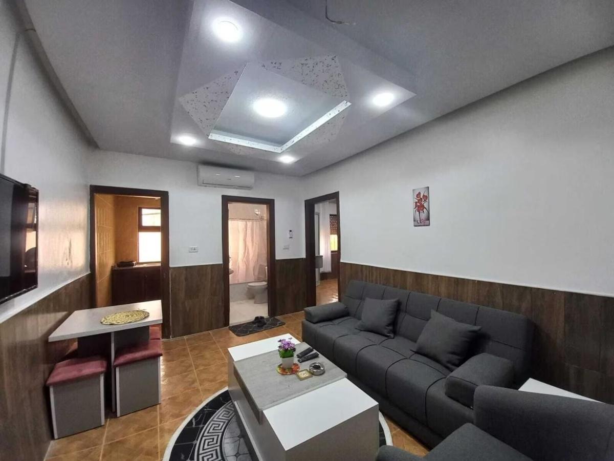 Al-Nujoom Hotel Suites Амман Экстерьер фото